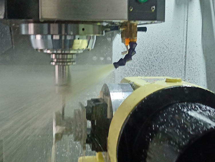 小批量零加工如何突出五軸CNC加工的優(yōu)勢(shì)？